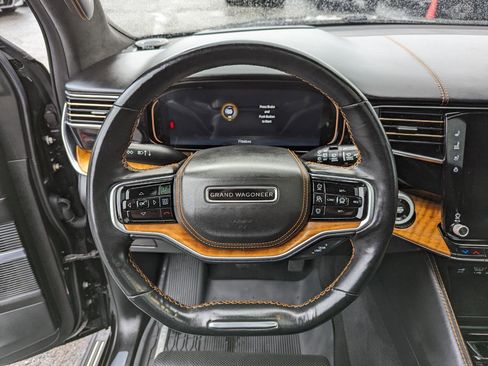 Used 2022 Jeep Grand Wagoneer Series III w/ Rear Seat Video Group 1 image 16