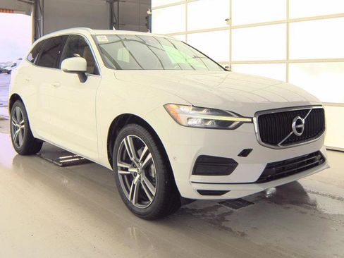 Used 2018 Volvo XC60 T5 Momentum w/ Convenience Package AWD/4WD image 1