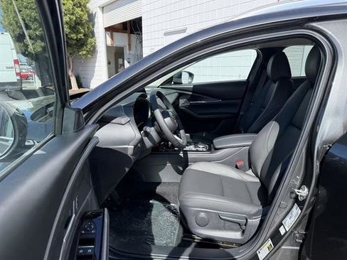 New 2025 MAZDA CX-30 AWD 2.5 S w/ Select Sport Pkg image 16