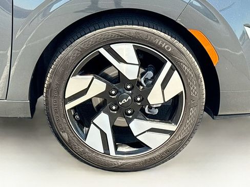 Used 2023 Kia Soul GT-Line w/ GT-Line Technology Package FWD image 32