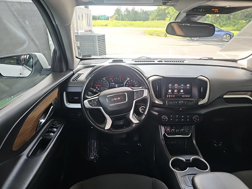 Used 2020 GMC Terrain SLE FWD image 9