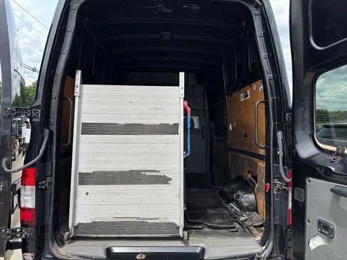 Used 2013 Nissan NV 2500 SV w/ Side Curtain Airbag Pkg RWD image 39