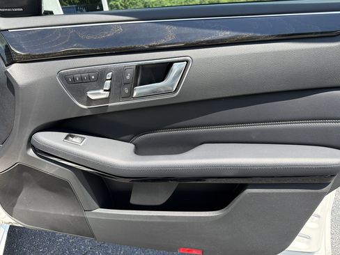 Used 2016 Mercedes-Benz E 350 Sedan w/ Premium Package image 14