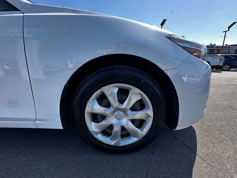 Used 2018 MAZDA MAZDA3 Sport FWD image 8