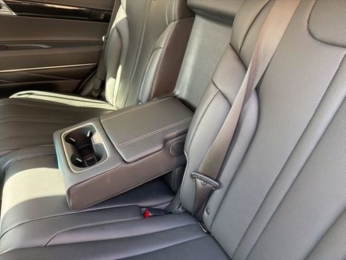 Used 2025 Genesis GV80 2.5T Standard image 16