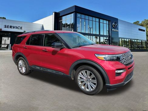 Used 2021 Ford Explorer Limited w/ Equipment Group 301A RWD image 2