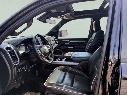 Used 2023 RAM 1500 Laramie AWD/4WD image 16