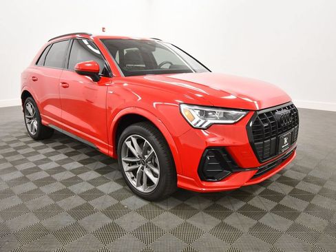 Used 2023 Audi Q3 2.0T Premium Plus w/ Premium Plus Package AWD/4WD image 10