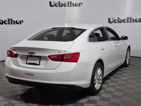 Used 2017 Chevrolet Malibu LT w/ Leather Package image 7