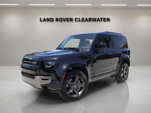 New 2025 Land Rover Defender 90 X-Dynamic SE image 1