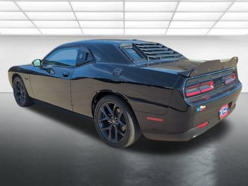 Used 2023 Dodge Challenger R/T w/ Blacktop Package image 2