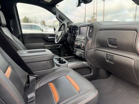 Used 2022 GMC Sierra 2500 AT4 w/ AT4 Premium Plus Package image 10