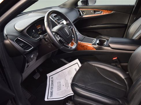 Used 2019 Lincoln Nautilus Reserve image 9