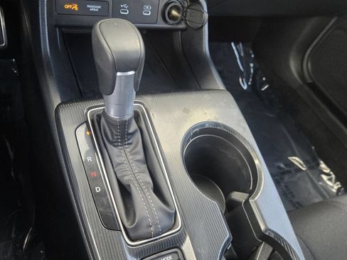 Certified 2025 Honda Civic Sport image 18