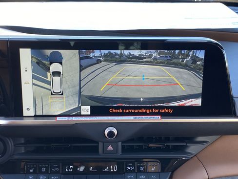 New 2026 Toyota Crown Signia image 16