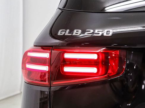 Certified 2026 Mercedes-Benz GLB 250 image 11