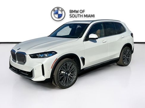 New 2026 BMW X5 sDrive40i w/ Premium Package image 3