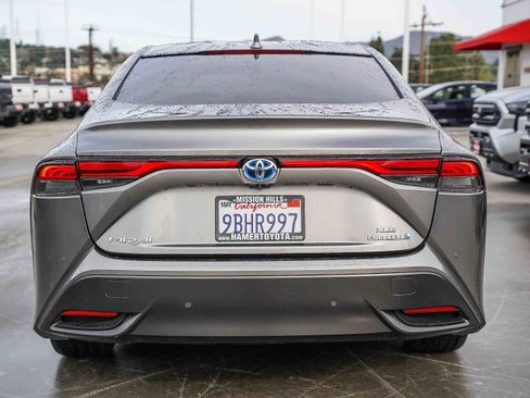 Used 2022 Toyota Mirai XLE image 10