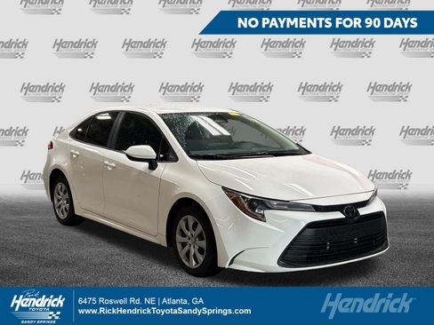Used 2023 Toyota Corolla LE FWD image 1
