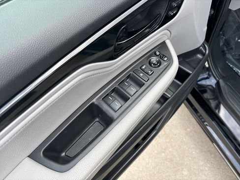 Used 2018 Honda Odyssey Elite image 14