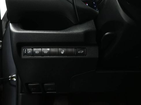 Used 2024 Toyota RAV4 XLE w/ Convenience Package FWD image 10