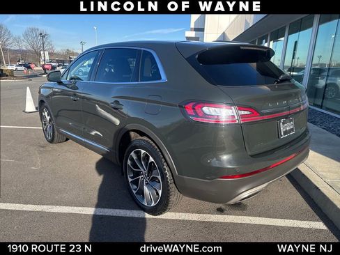 Certified 2022 Lincoln Nautilus Reserve image 3