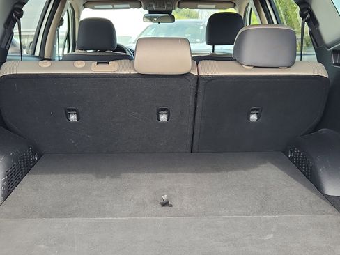 Used 2019 Hyundai Santa Fe SE image 13