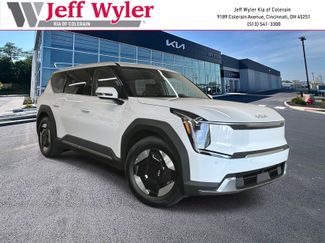 New 2026 Kia EV9 Light video 1