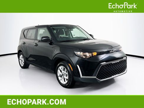 Used 2025 Kia Soul LX w/ LX Technology Package image 1