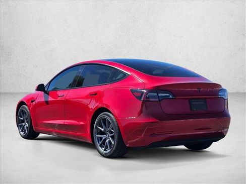 Used 2022 Tesla Model 3 RWD image 7