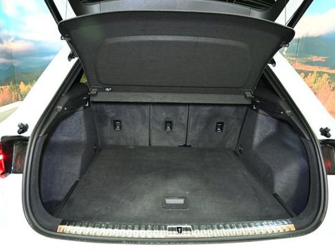 Used 2023 Audi Q3 2.0T Premium image 59