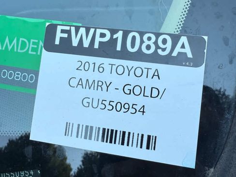 Used 2016 Toyota Camry XLE w/ Moonroof Package FWD image 12