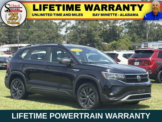 Used 2024 Volkswagen Taos S FWD image 1