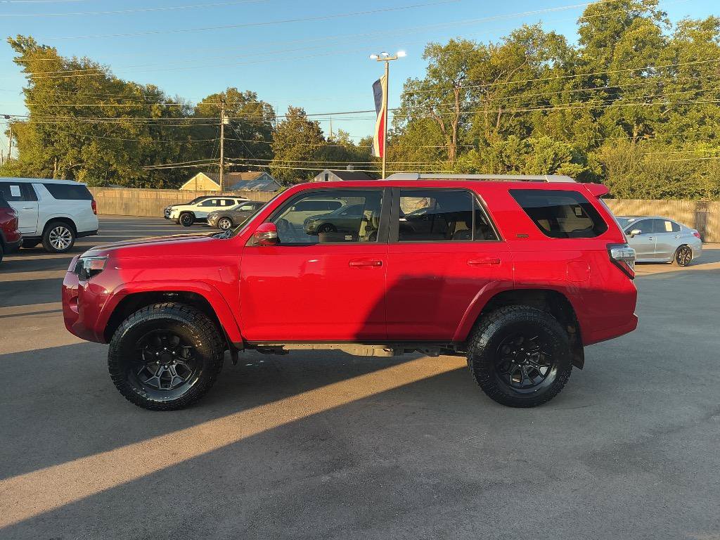 Used 2018 Toyota 4Runner SR5 Premium RWD image 4