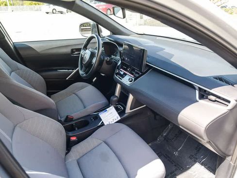 Used 2025 Toyota Corolla Cross AWD Hybrid image 15