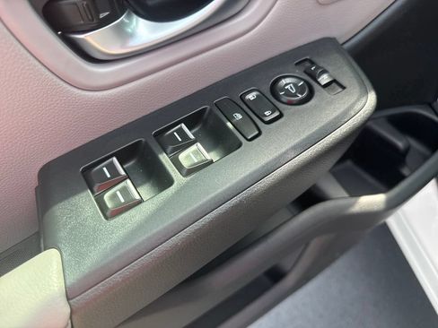 Certified 2025 Honda Pilot EX-L image 10