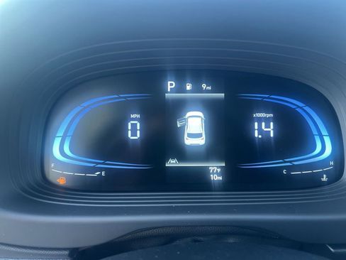 Used 2026 Hyundai Venue SEL image 10