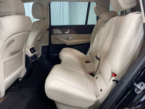Used 2022 Mercedes-Benz GLS 450 4MATIC image 25