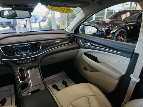 Used 2017 Buick LaCrosse Premium AWD/4WD image 43