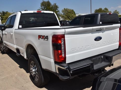 Used 2023 Ford F250 Lariat w/ Lariat Ultimate Package AWD/4WD image 7