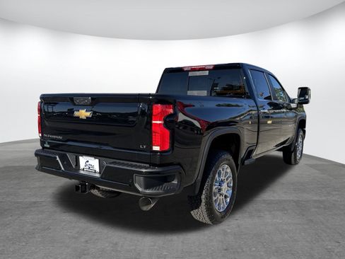 Used 2025 Chevrolet Silverado 2500 LT w/ Z71 Chrome Sport Edition image 6
