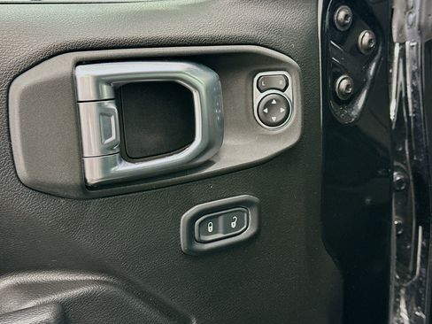 Used 2023 Jeep Wrangler Unlimited w/ 8.4" Radio Group AWD/4WD image 15