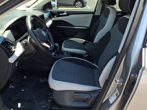 Certified 2025 Volkswagen Taos S FWD image 18