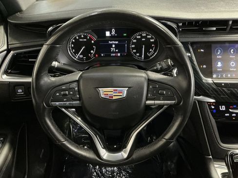 Used 2024 Cadillac XT6 Premium Luxury AWD/4WD image 17