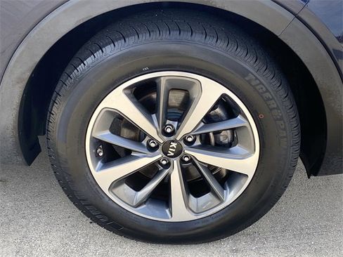 Used 2019 Kia Sorento EX image 26