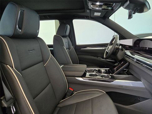 New 2026 Cadillac Escalade Sport w/ Touring Package AWD/4WD image 31
