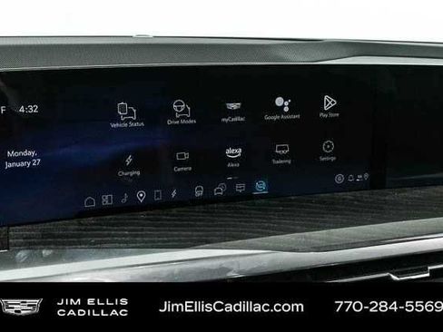 New 2025 Cadillac Escalade IQ Luxury 2 AWD/4WD image 14