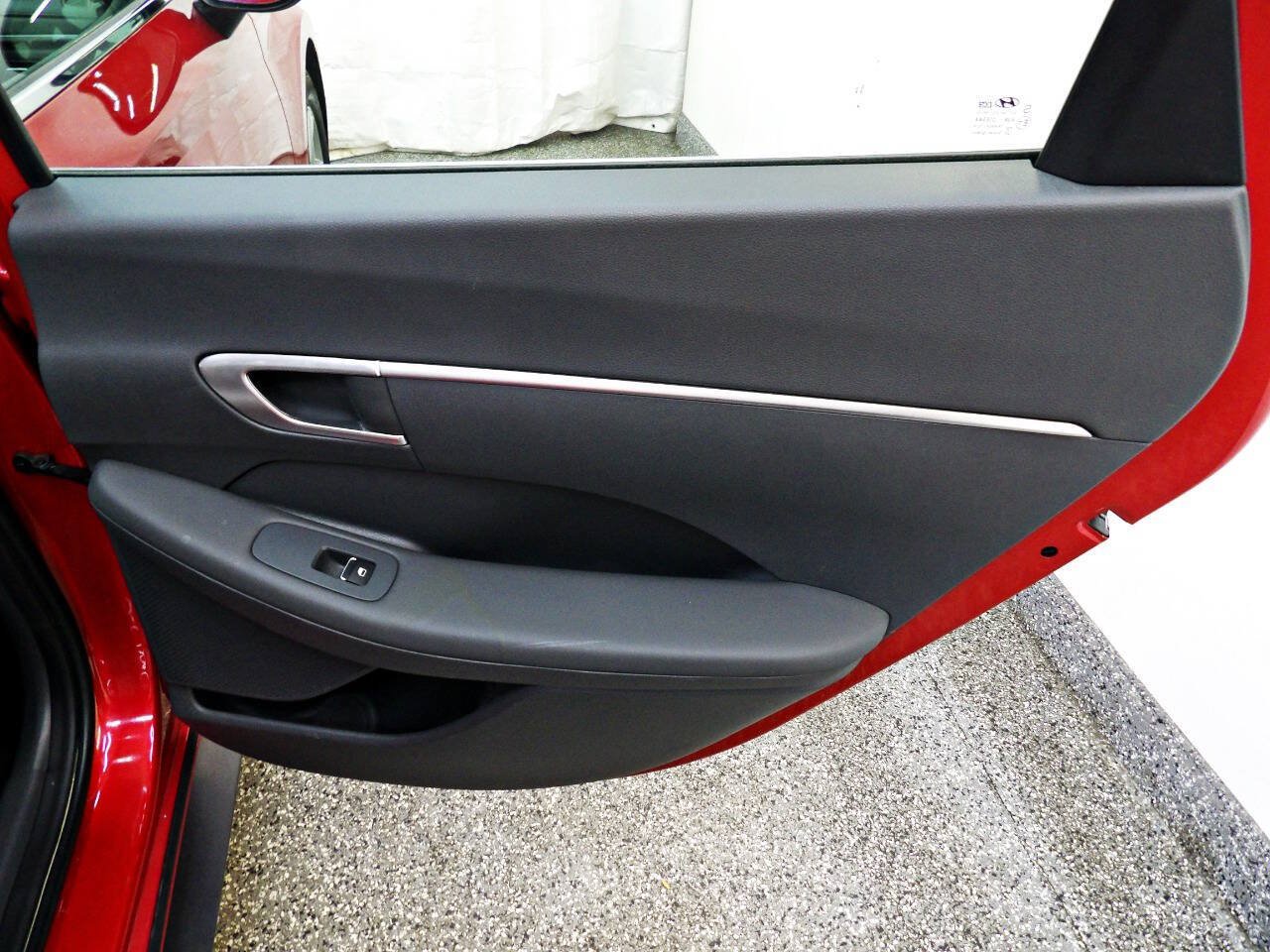 Used 2020 Hyundai Sonata SE FWD image 12