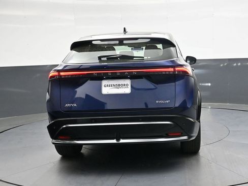 Used 2023 Nissan Ariya FWD image 4