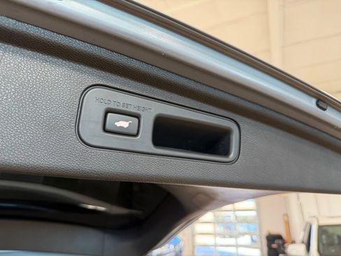 Used 2025 Honda Odyssey Elite image 33